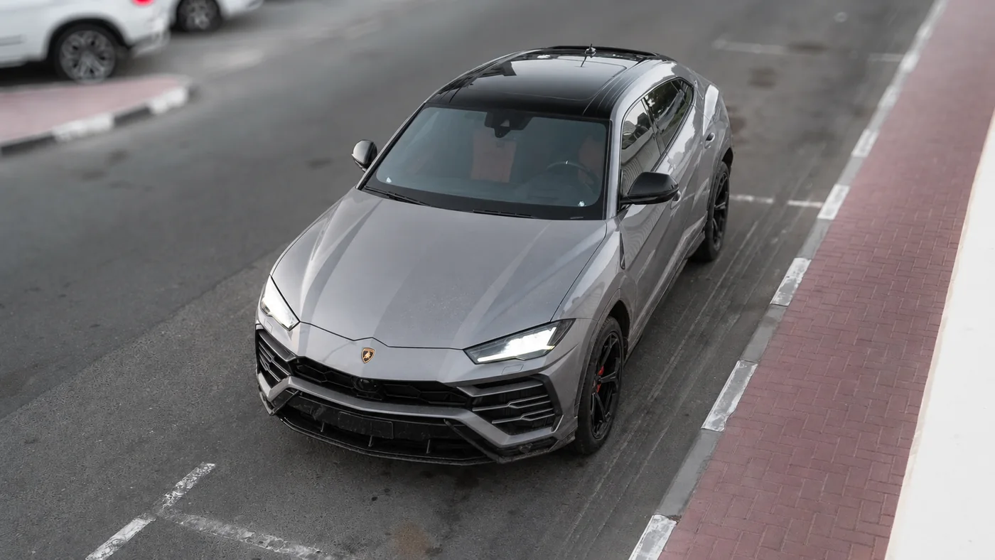 Lamborghini Urus in a dull grey finish before repaint
